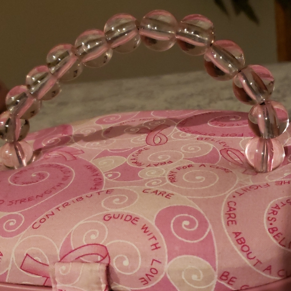 Sewing Box. - Picture 2 of 8